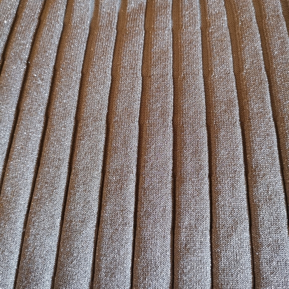 Wilfred Metallic Nude Pink High Waist Skirt - Picture 2 of 9